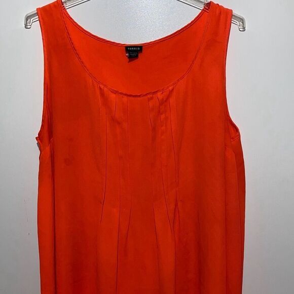 Torrid Women's Orange Scoop Neck Pleated Pullover Tank Top Size 4 - Picture 1 of 5